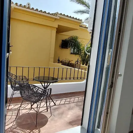 Casita Junto Al Mar En El Puerto De Cabopino *