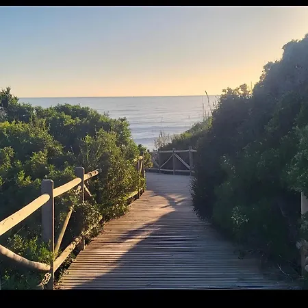 Casita Marina Puerto Cabopino Holiday home *