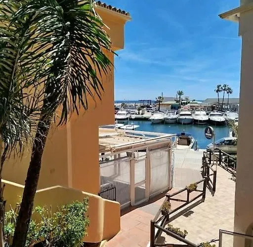Casita Junto Al Mar En El Puerto De Cabopino