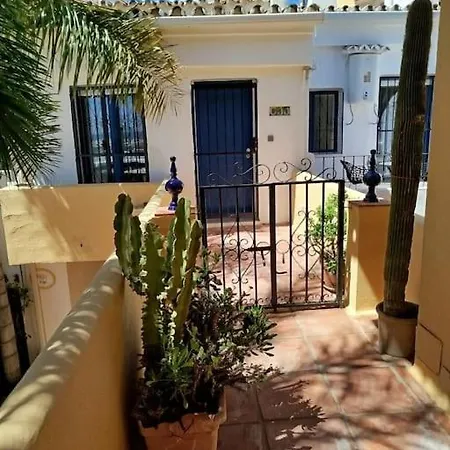בית נופש Casita Junto Al Mar En El Puerto De Cabopino מארבלה