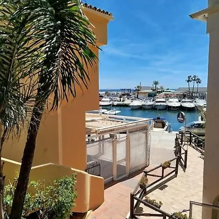 Casita Junto Al Mar En El Puerto De Cabopino