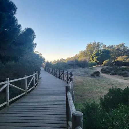 Casita Junto Al Mar En El Puerto De Cabopino בית נופש